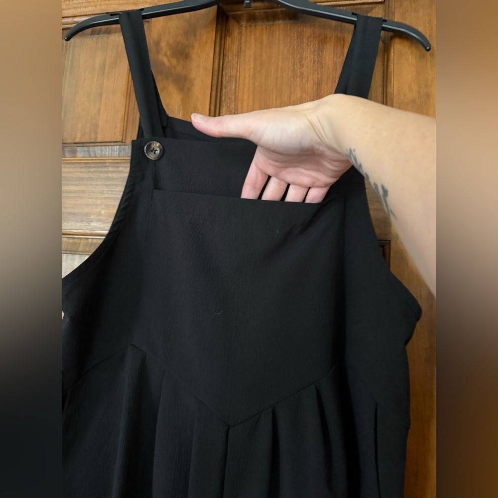Comfy Black Women’s Overalls - Picture 3 of 8